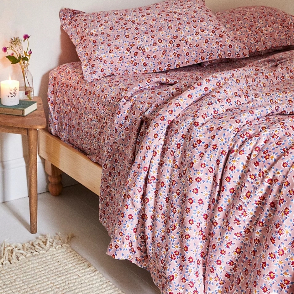 FREE PEOPLE BEDDING QUEEN SET